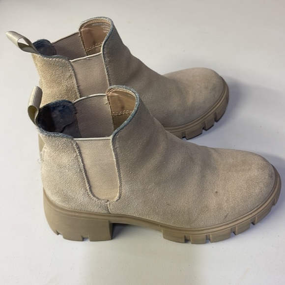 Steve Madden size 5.5 suede cream boots - Picture 4 of 6